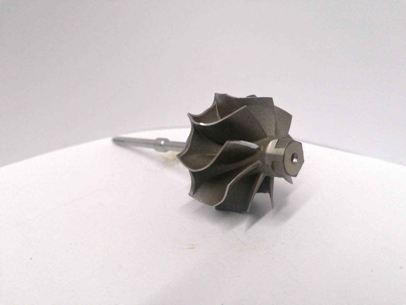 TW-D2TP-0084 Turbine Wheel | Osovina | 810944-0005, 799502-0002