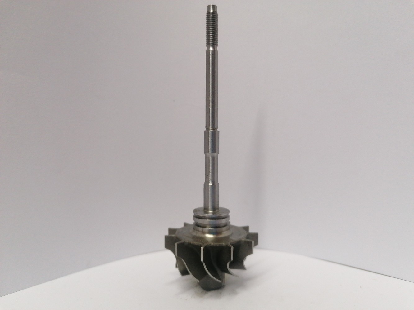 TW-D2TP-0090 Turbine Wheel | Osovina | 700960-0001, 700960-0002, 700960-0003,  700960-0004, 70