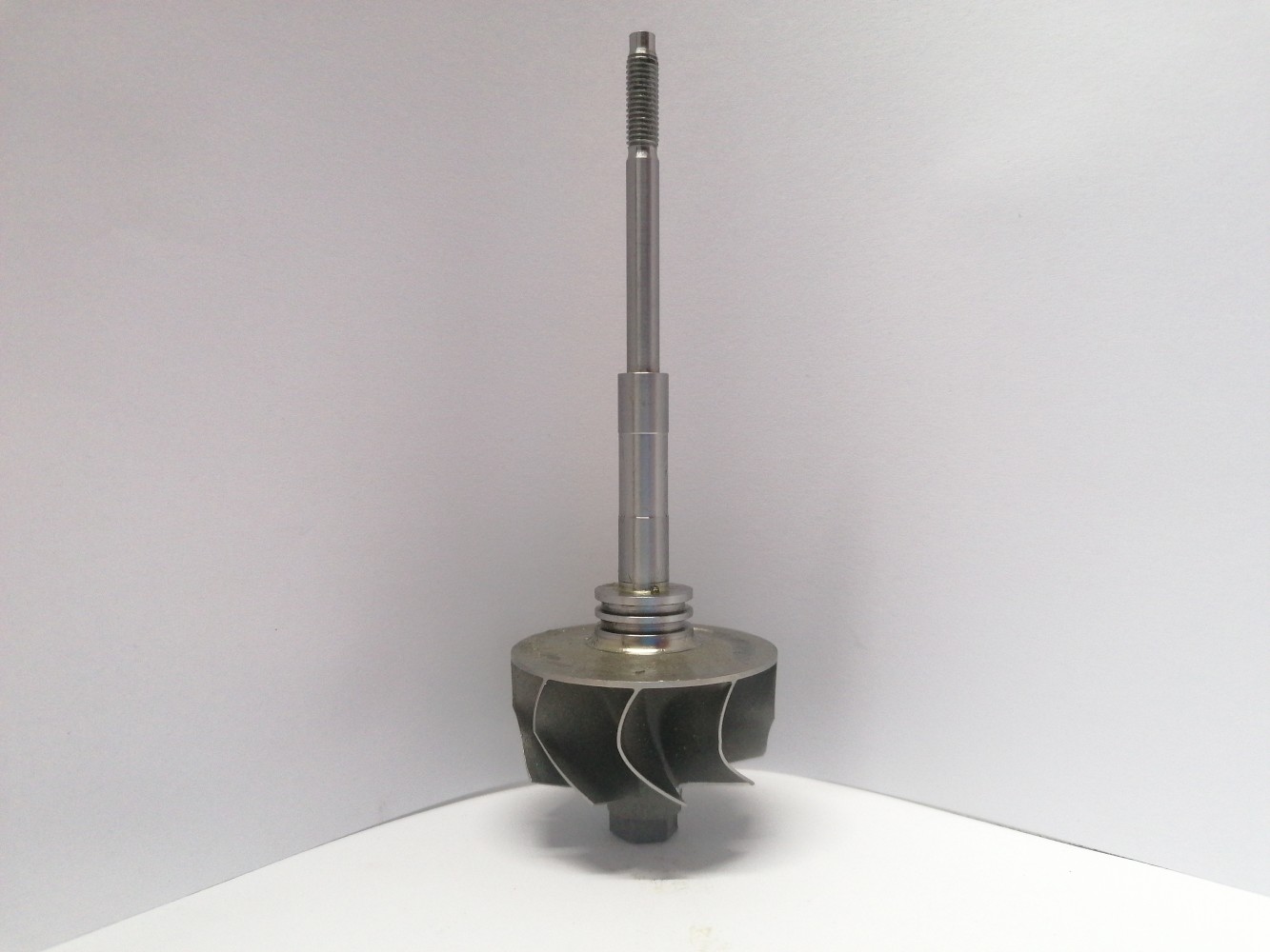 TW-D2TP-0112 Turbine Wheel | Osovina | 786137-0001, 786137-0002, 786137-0003,  790179-0002