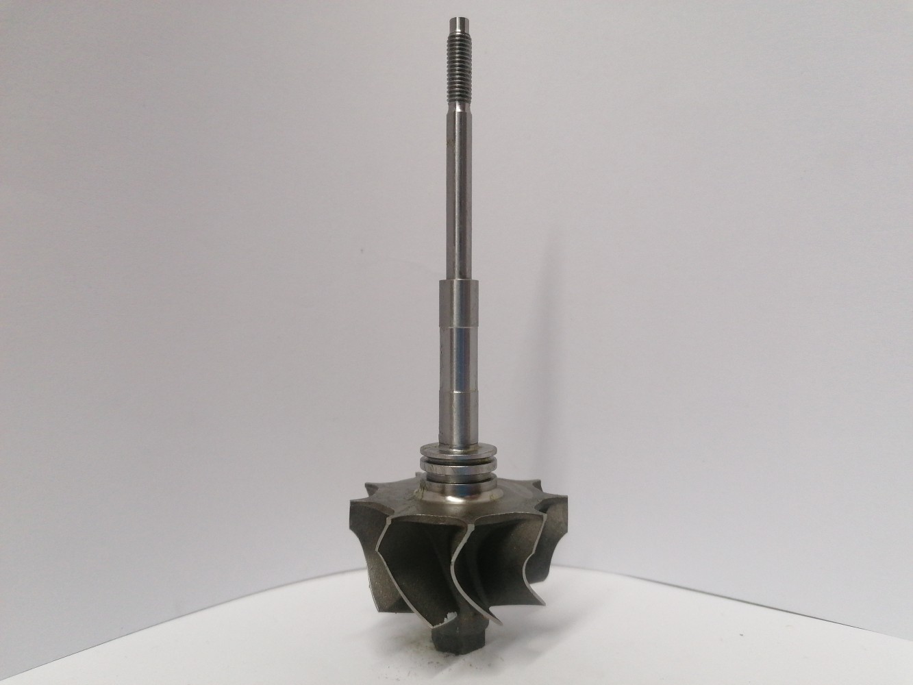 TW-D2TP-0132 Turbine Wheel | Osovina | 715224-0001, 715224-0002, 715224-0003,  715294-0001, 71