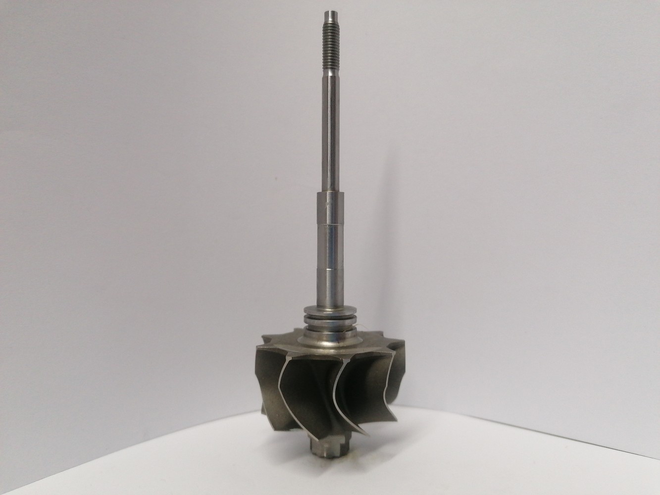TW-D2TP-0146 Turbine Wheel | Osovina | 728768-0002, 728768-0004, 728768-0005