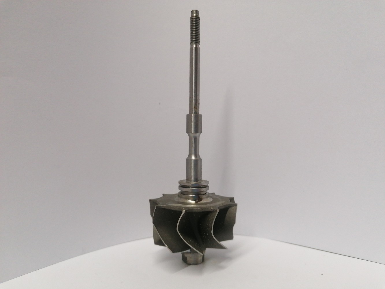 TW-D2TP-0166 Turbine Wheel | Osovina | 703894-0001, 703894-0002, 703894-0003,  704412-0001, 70