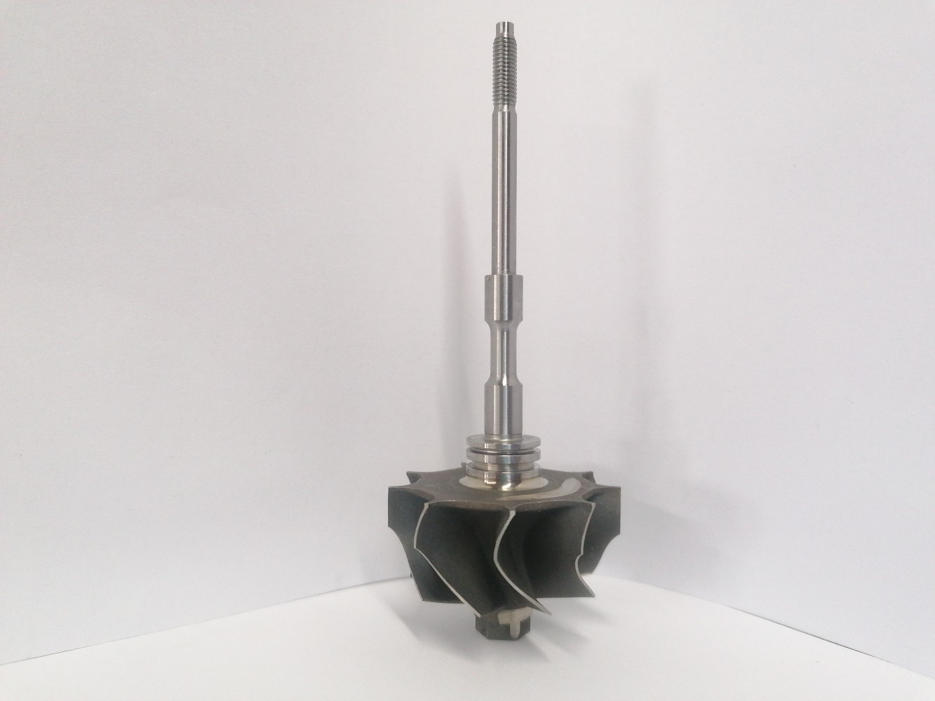 TW-D2TP-0174 Turbine Wheel | Osovina | 724353-0001, 724353-0002, 702213-0001,  703389-0001, 70