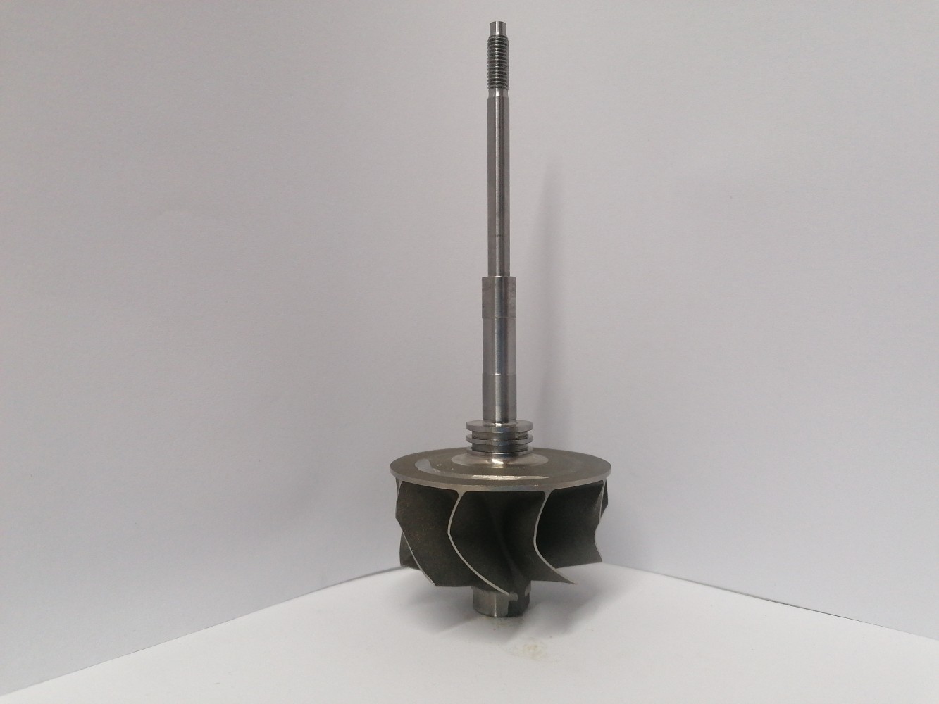 TW-D2TP-0216 Turbine Wheel | Osovina | 758351-0003, 758351-0005, 758351-0009,  758351-0013, 75