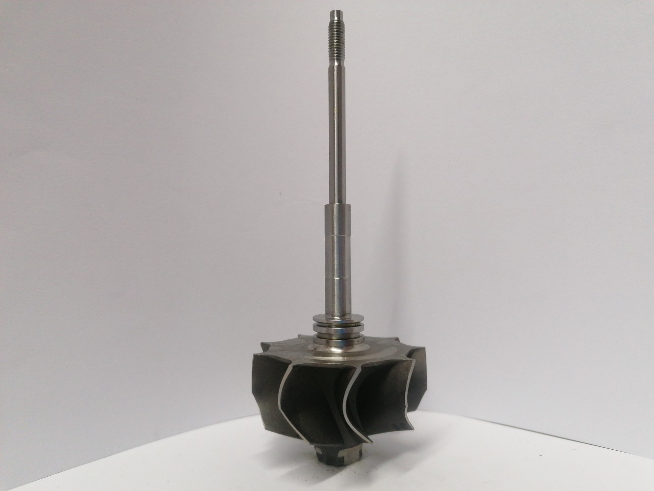 TW-D2TP-0225 Turbine Wheel | Osovina | 724483-0003, 724483-0005, 724483-0009,  724483-0008, 72