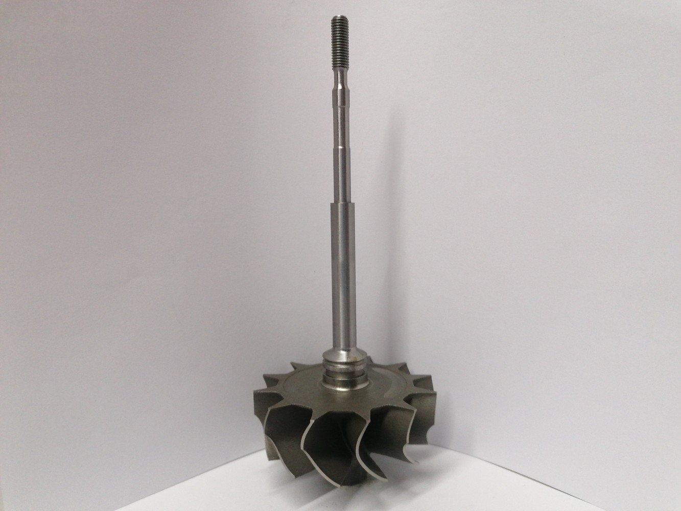 TW-D2TP-0433 Turbine Wheel | Osovina | 