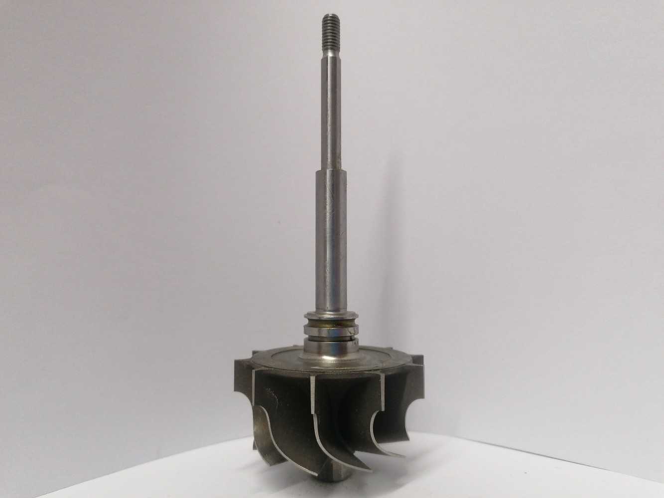 TW-D2TP-0736 Turbine Wheel | Osovina | 17201-54030, 17201-64060